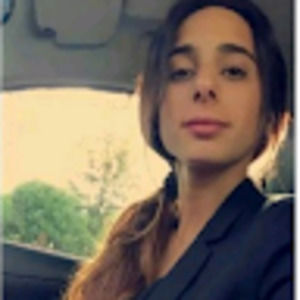 Meet your Posher, Camila